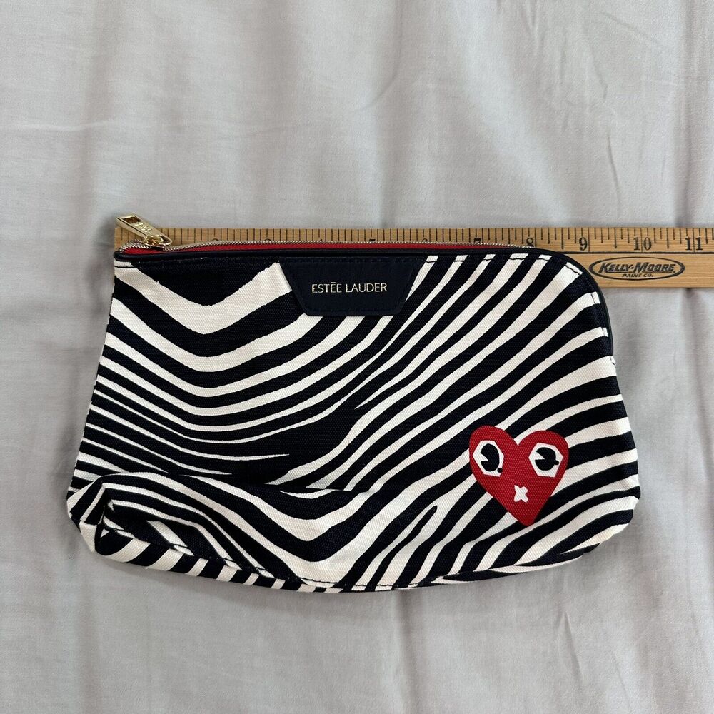 Estee Lauder X Quentin Jones Cosmetic Bag Zip Zebra Stripe Black White Heart